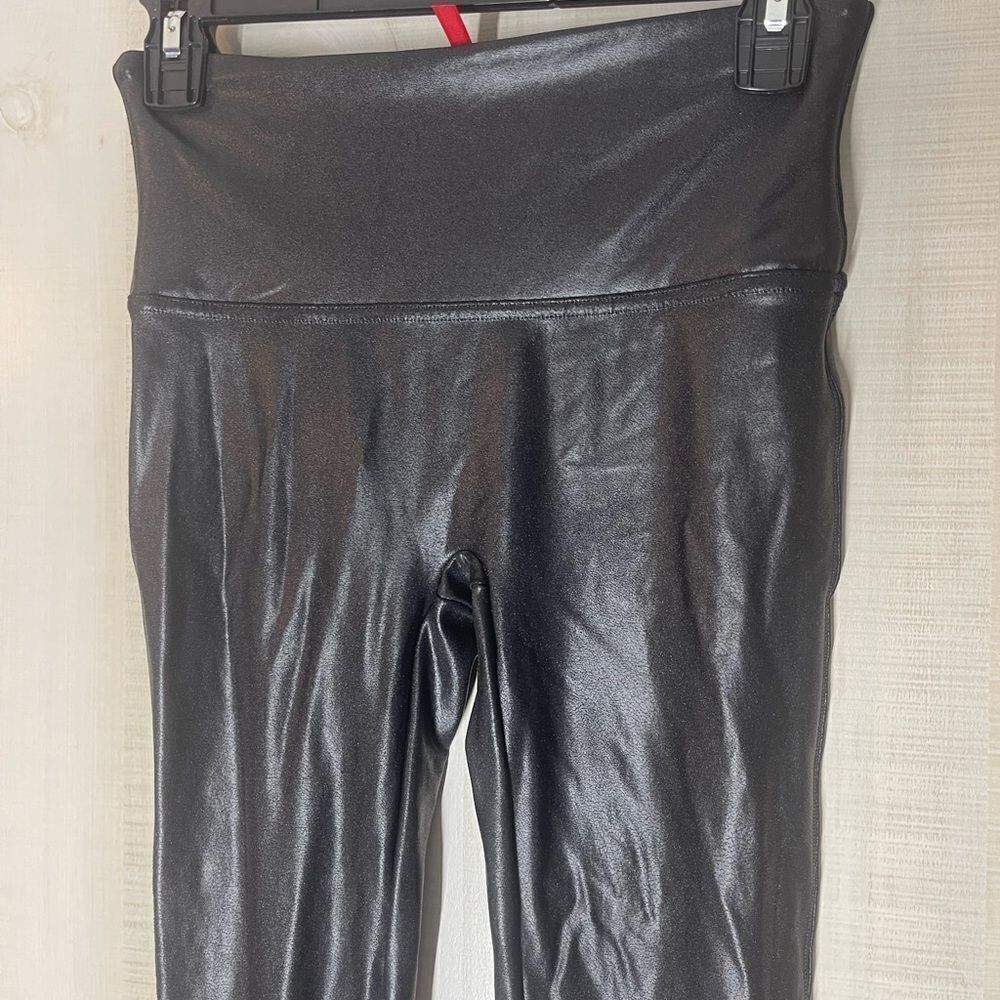 Spanx faux black leather leggings, size medium‎ - Picture 5 of 16